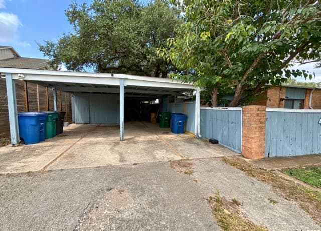 469 Pike Rd — photo 2