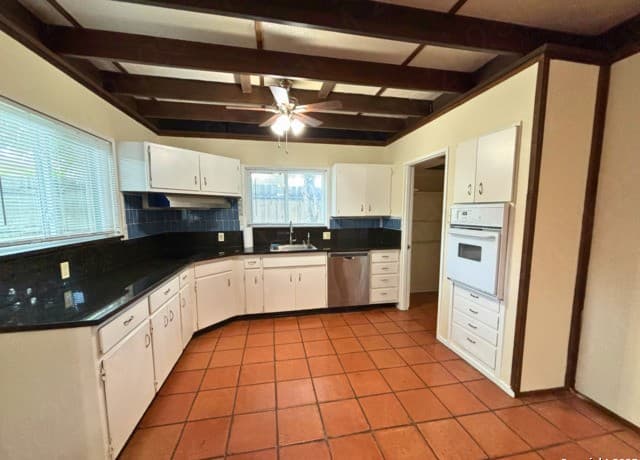 469 Pike Rd — photo 3