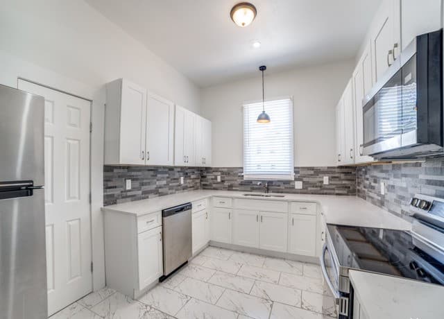 732 N Pine St Unit 1 — photo 5