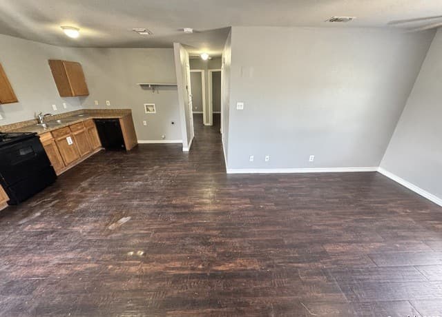 830 W Hutchins Unit 11 — photo 3