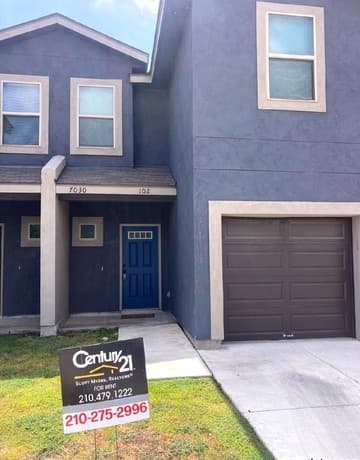 7030 Lakeview Unit 102 — photo 1