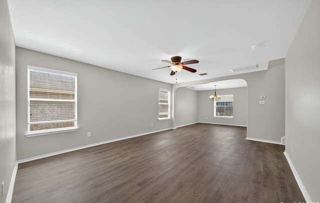 10411 Artesia — photo 5