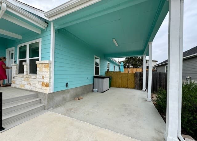 1285 Live Oak — photo 3