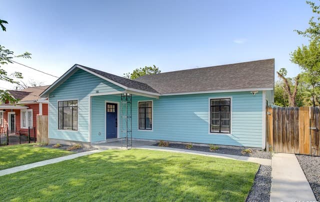 515 Nolan — photo 2