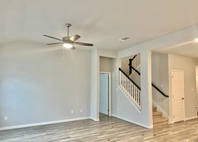 1519 Argon Way — photo 2