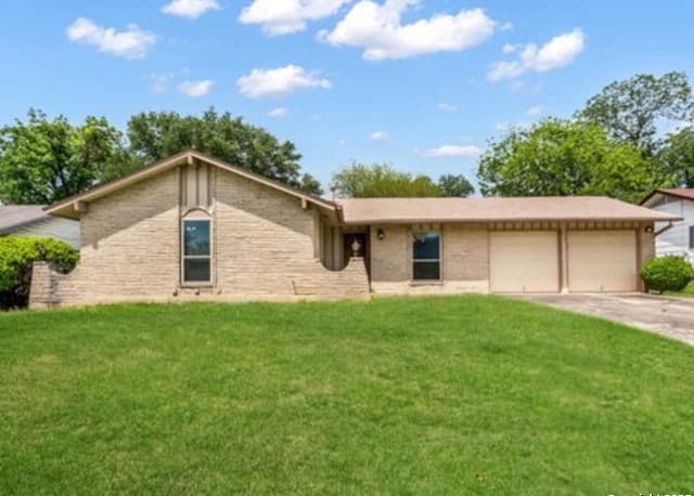 6714 Straw Flower St