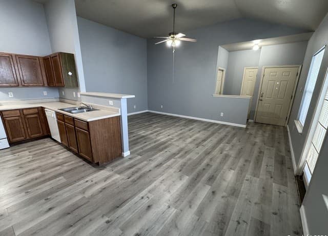 7567 Foss Meadows Unit 1 — photo 2