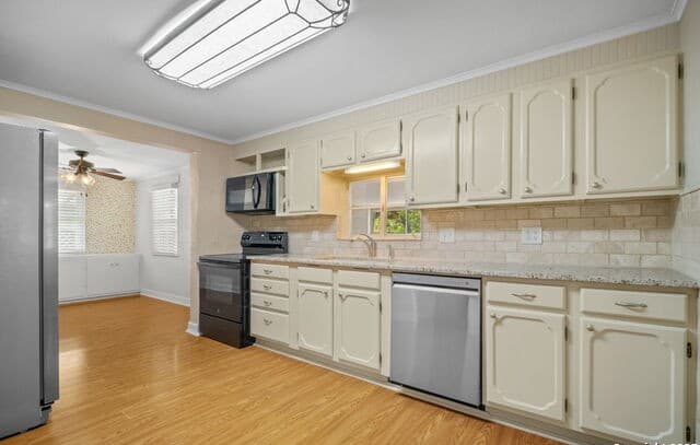 225 North — photo 5