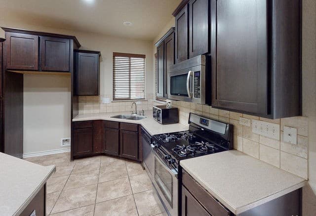 1239 Tweed Willow — photo 4