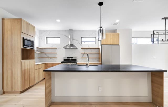 218 Pinckney Unit 101 — photo 3