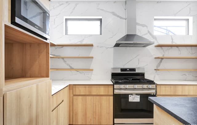 218 Pinckney Unit 101 — photo 4