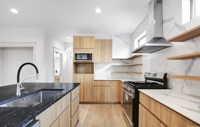 218 Pinckney Unit 101 — photo 5