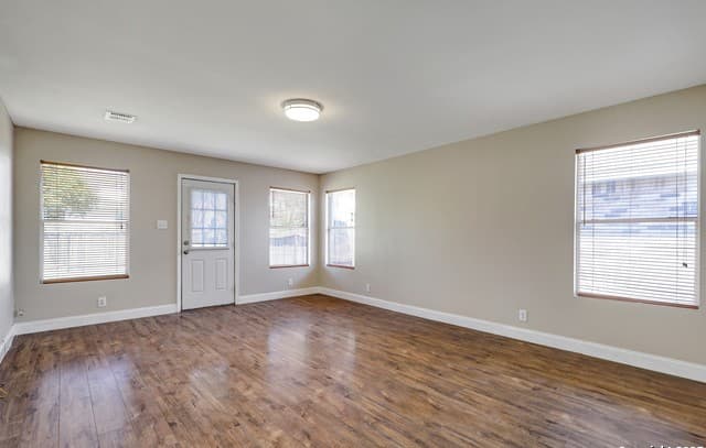 12627 Mexican Plum — photo 5