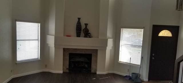 8435 Forest Ridge — photo 2