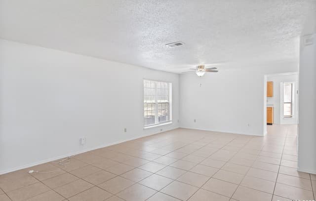 25002 Silverstone — photo 5