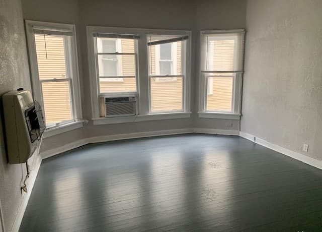 1140 W Ashby Pl Unit 1 — photo 3