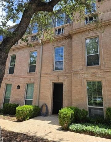 7707 Broadway Unit 24A — photo 2