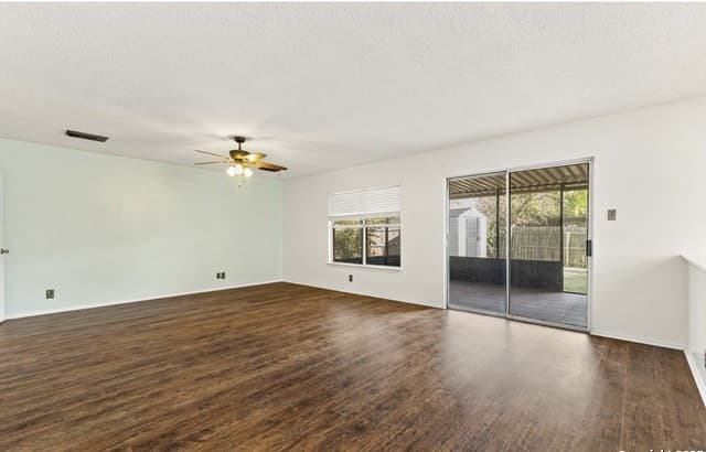 9806 Kelton — photo 5