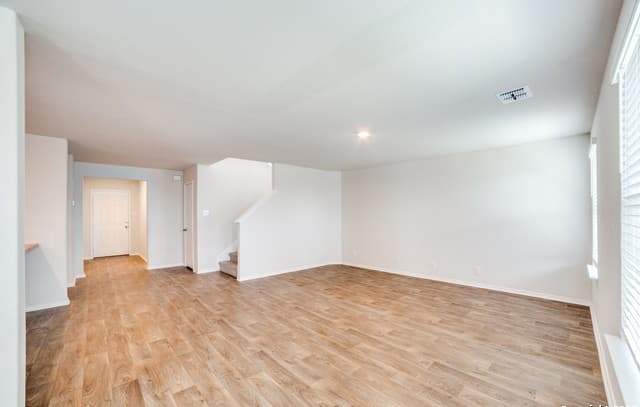 10054 Bur Sedge — photo 4