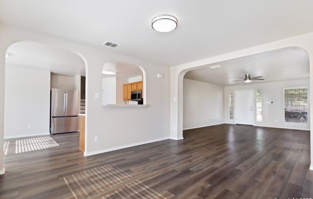 8968 Scarlet Creek — photo 3