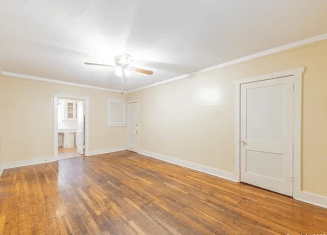 631 E Ashby — photo 2