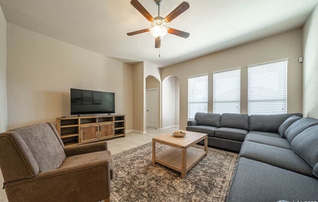 14538 Rawhide — photo 5