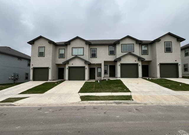 7409 Savannah Brooks