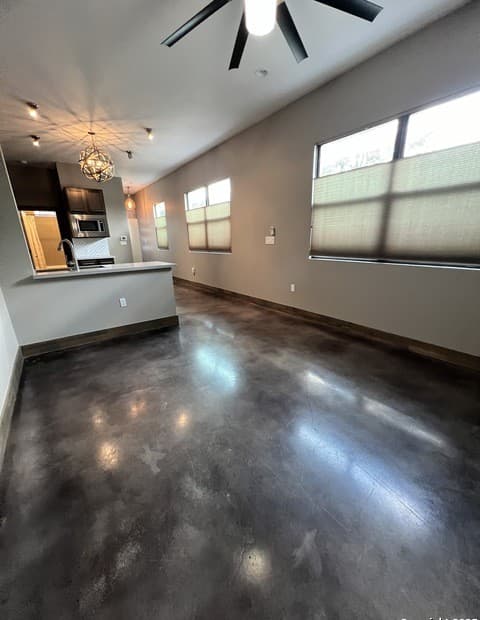 1542 N Alamo Unit 104 — photo 3