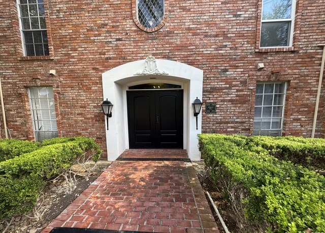 7500 Callaghan Unit APT 254