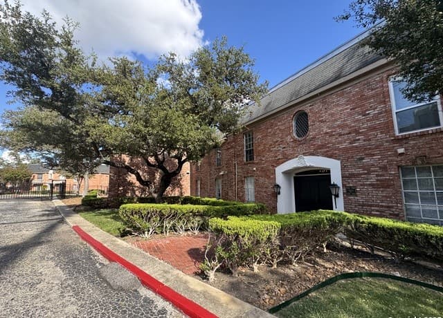 7500 Callaghan Unit APT 254 — photo 3