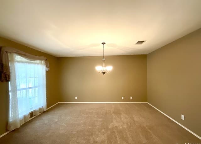 646 Limestone — photo 4