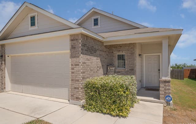 5418 Cicada — photo 1