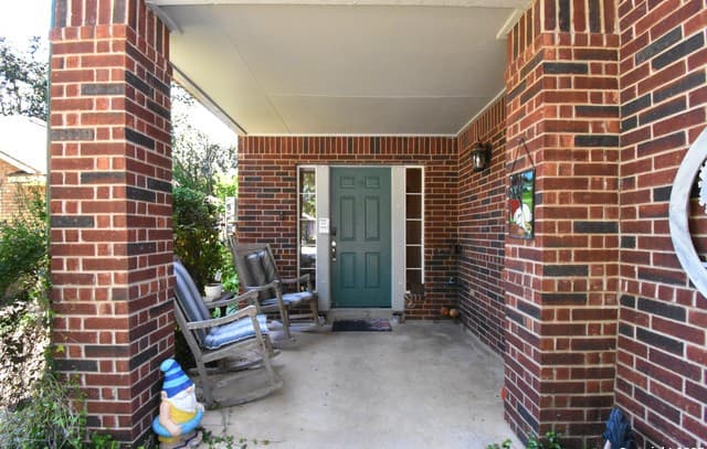 222 Tapwood Ln — photo 4