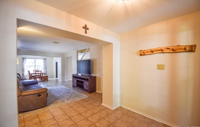 222 Tapwood Ln — photo 5