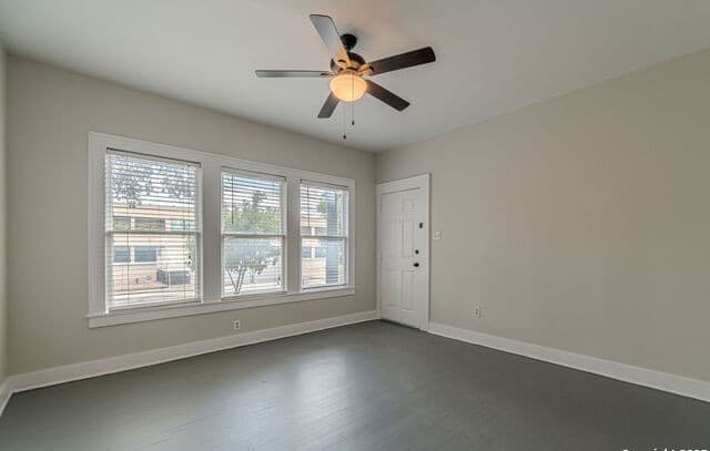 1805 N Flores Unit 2 — photo 5