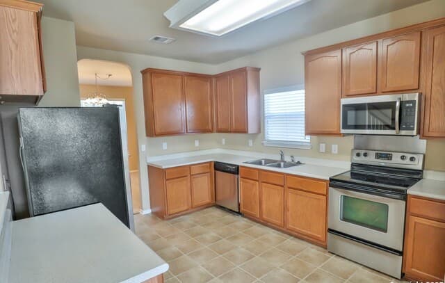 830 Campion Red — photo 5