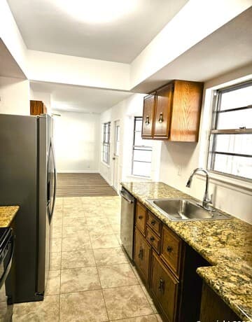 8111 Hunters Forest — photo 3