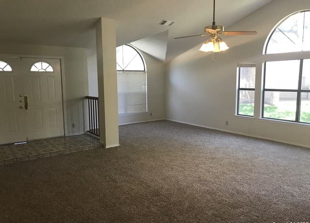 8386 Slippery Rock — photo 3