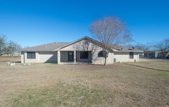 930 County Road 2720 — photo 4