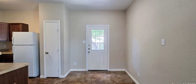 8611 Kingsbury View Unit 1 — photo 5