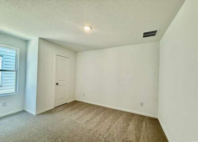 10319 Munoz Manor — photo 4