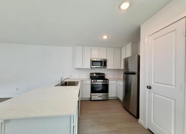 10319 Munoz Manor — photo 5