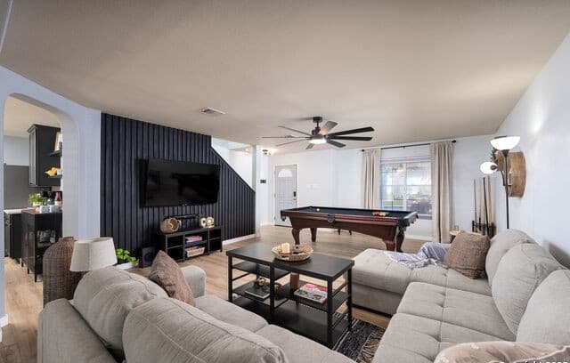 9811 Magnolia — photo 3