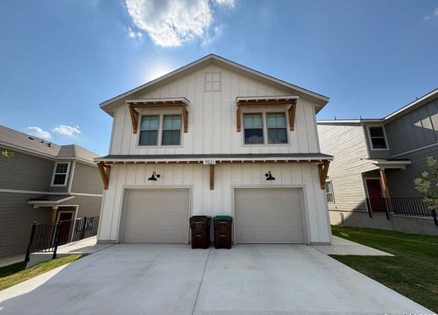 7537 Briarwood Pass Unit 102 — photo 1