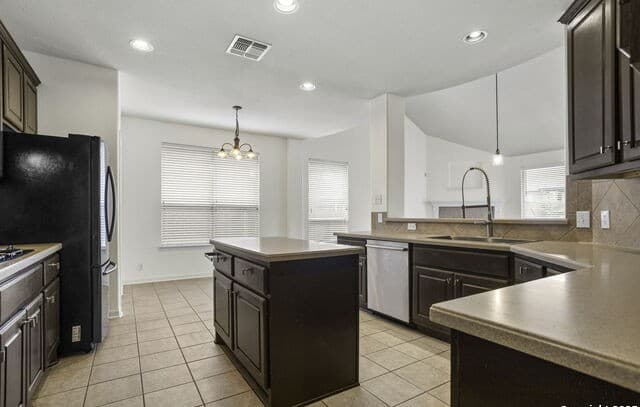 3415 Highline — photo 4