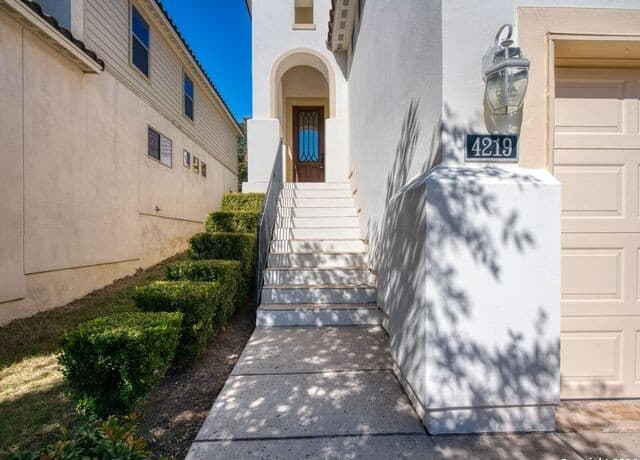 4219 Woodbridge Way — photo 2