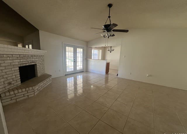 14434 Bluewood — photo 3