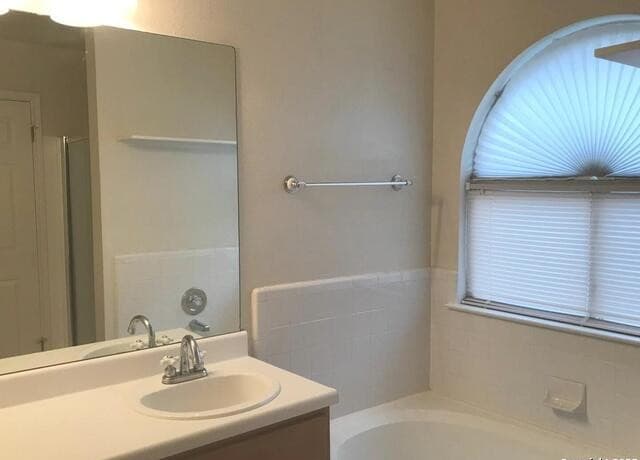 7126 Lynn Lake — photo 5