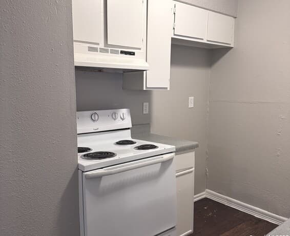 2018 Anchor Dr Unit B — photo 3