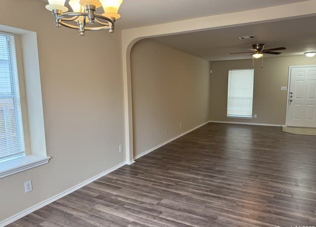 9061 Clearwood Path — photo 5